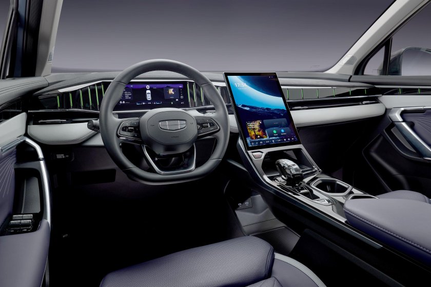 Новый джили атлас 2024