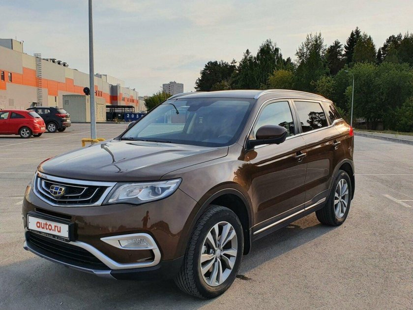 Geely Atlas i Luxury led