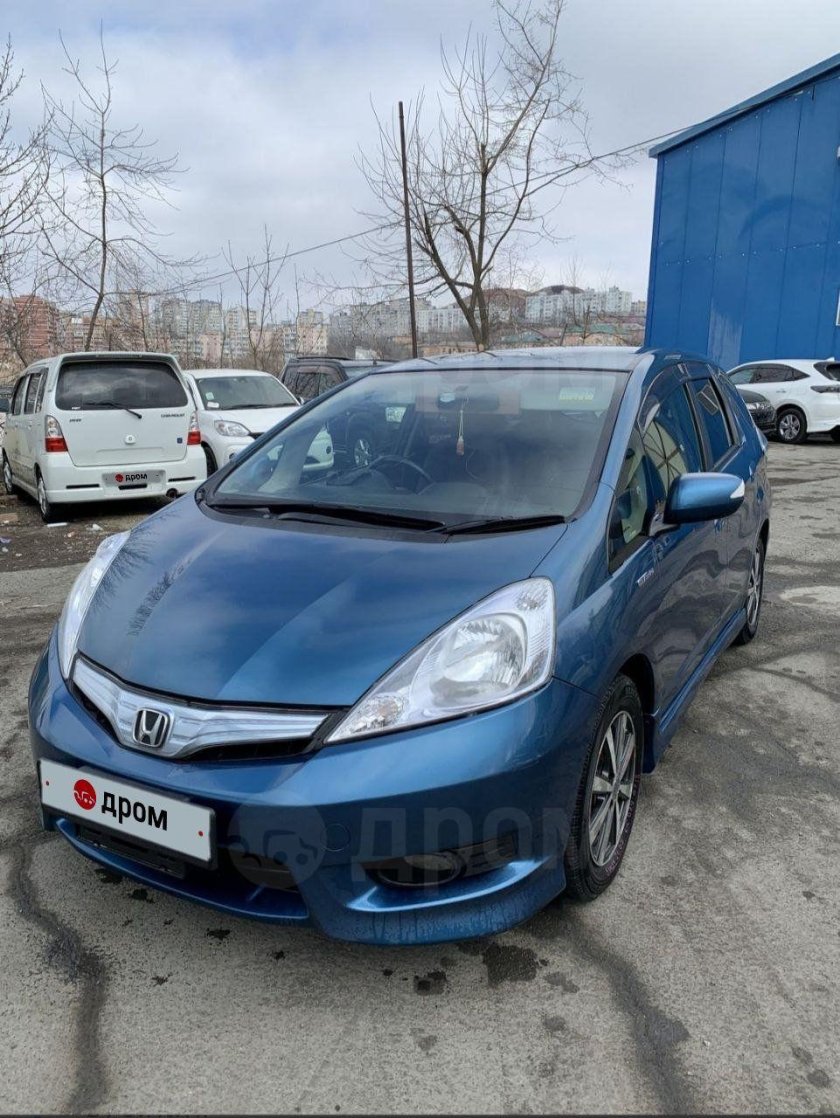 Honda Fit Shuttle 2012