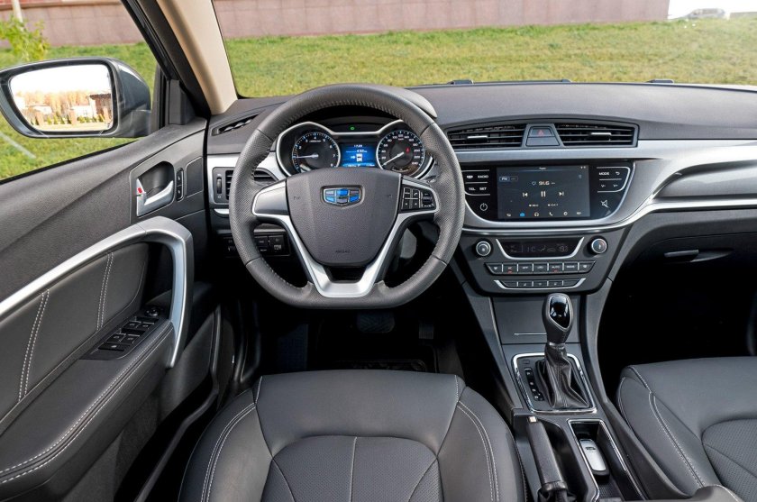 Джили Эмгранд 7 салон