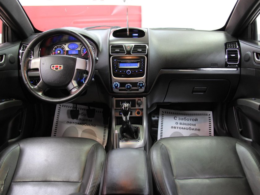 Geely Emgrand ec7 салон