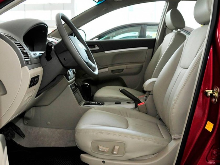 Geely Emgrand ec7 хэтчбек