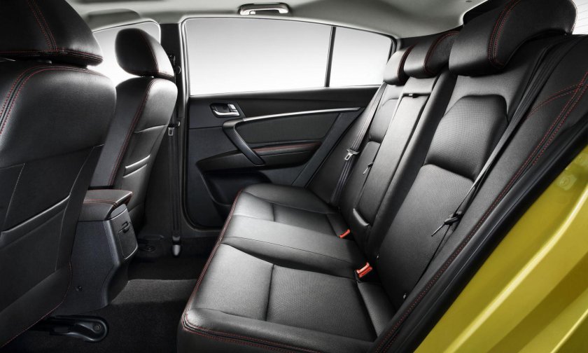 Джили Эмгранд ес7 салон