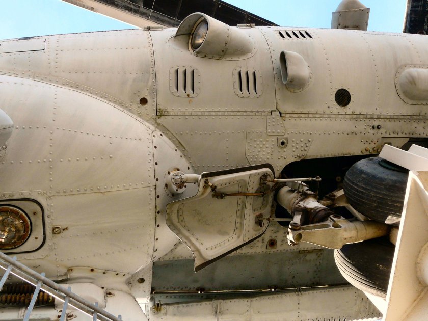 Шасси вертолета ми-24