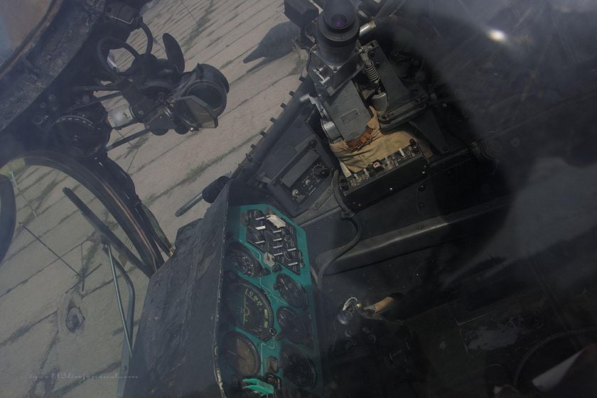 Кабина вертолета ми 24