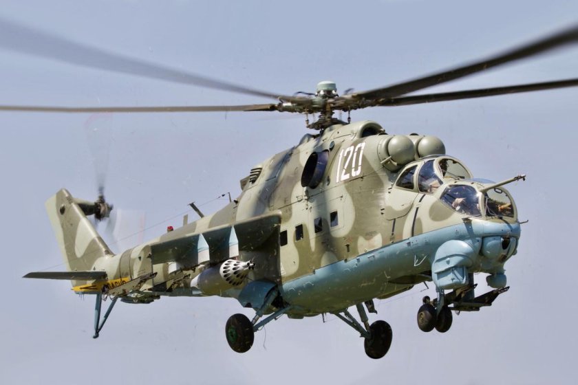 Вертолет \ ми-24а\