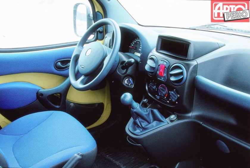 Фиат Добло 2001 салон