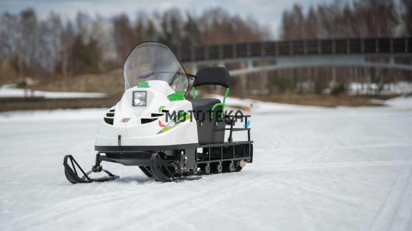 Снегоход \ шихан д-2е\