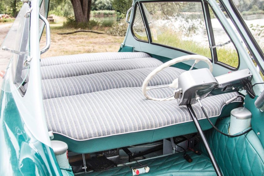 Мотоколяска Изетта салон