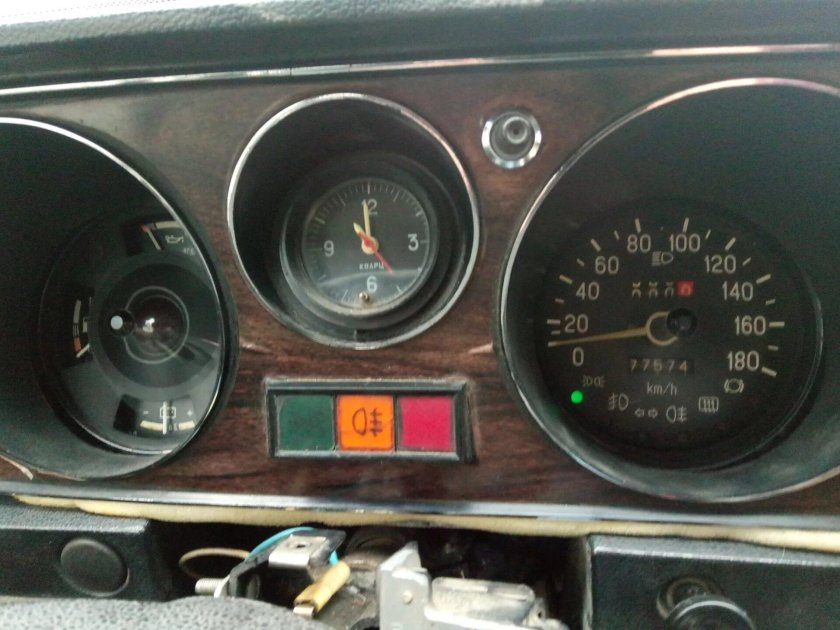 ГАЗ 2410 приборная