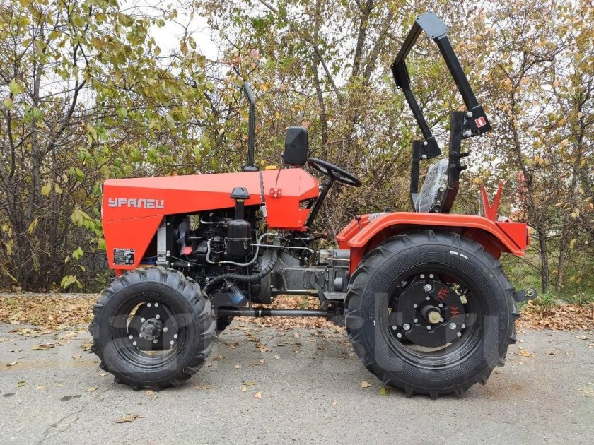 Уралец минитрактор 4х4