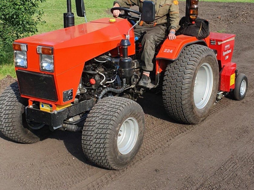 Минитрактор Уралец 224 б
