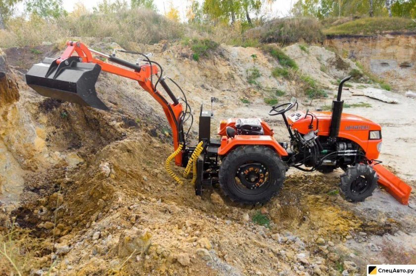 Экскаватор на минитрактор Уралец 224