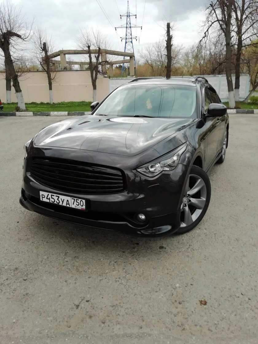 Infiniti fx35 2010