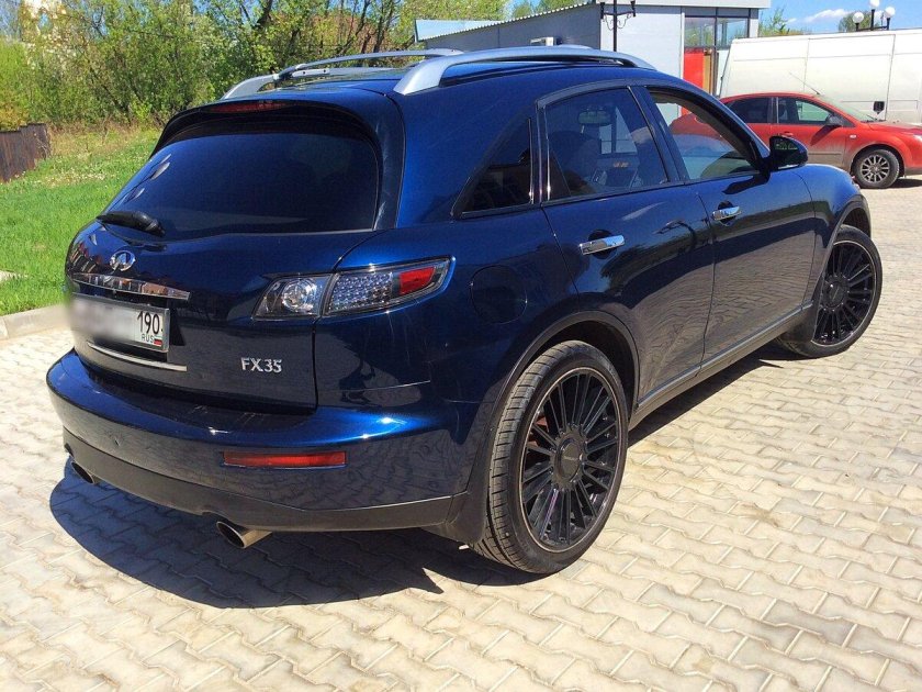 Синий Инфинити fx35