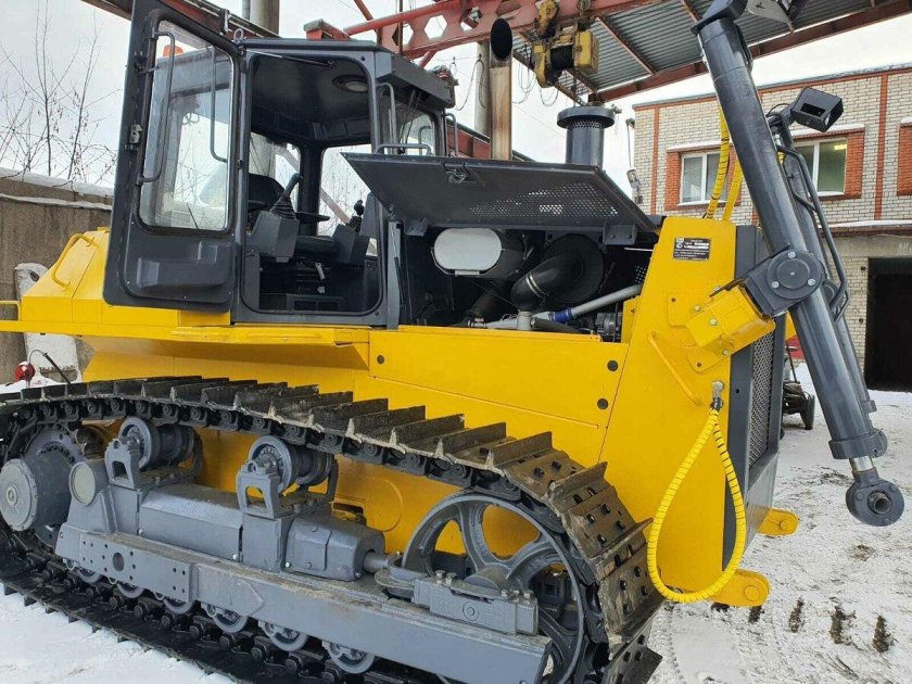 Бульдозер дст урал тм 10