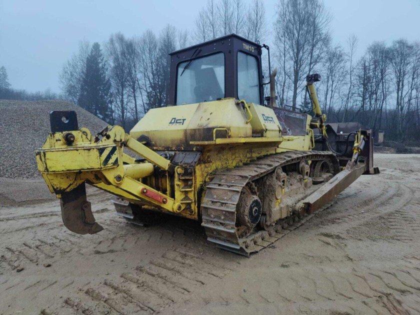 Комацу 65 бульдозер