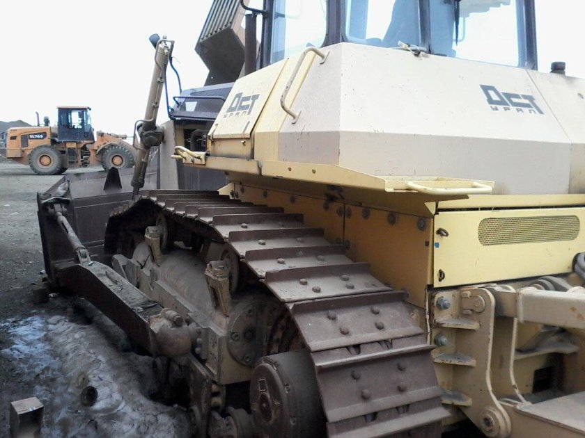 Бульдозер болотоход б10мб