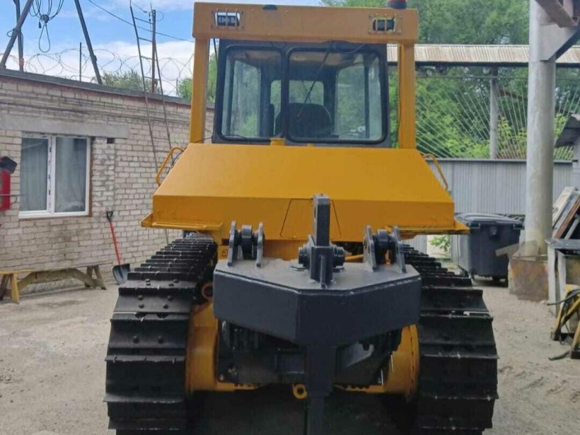 Бульдозер чтз б10м