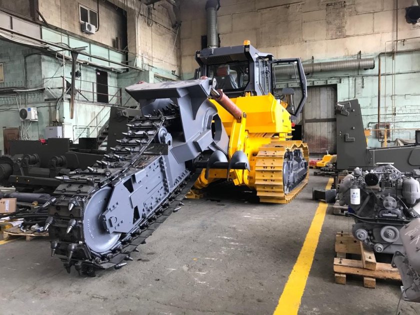 Бульдозер ДСТ-Урал d25