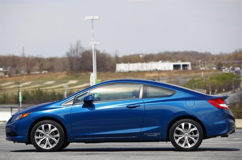 Honda Civic Coupe 2012