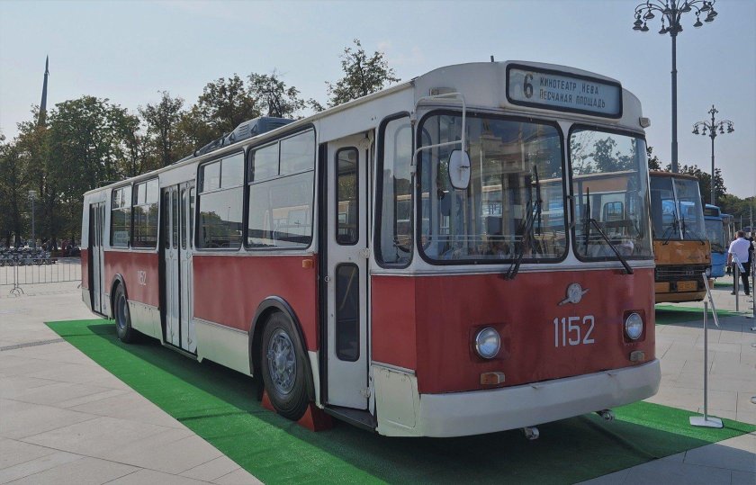 ЗИУ-682 (ЗИУ-9)