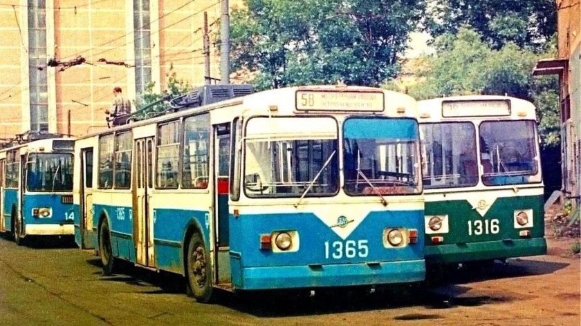 Троллейбус ЗИУ 9 Москва