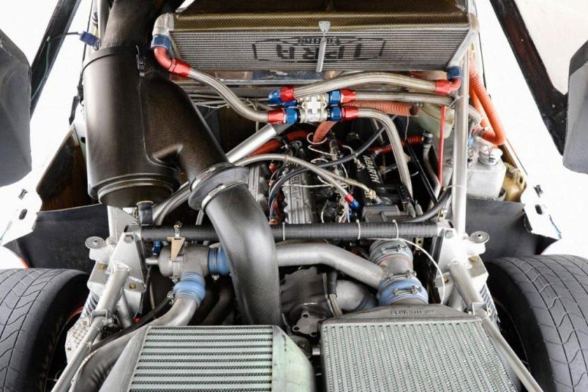 Lancia Delta s4 мотор