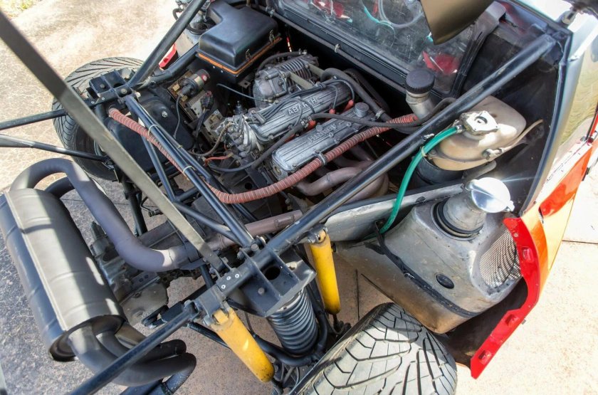 Lancia Rally 037 engine