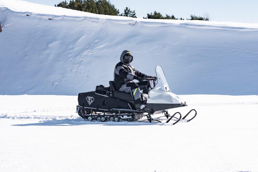 Снегоход Бурлак-м Егерь