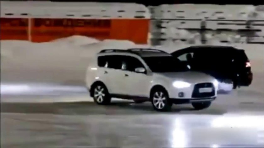 Танец машин на льду