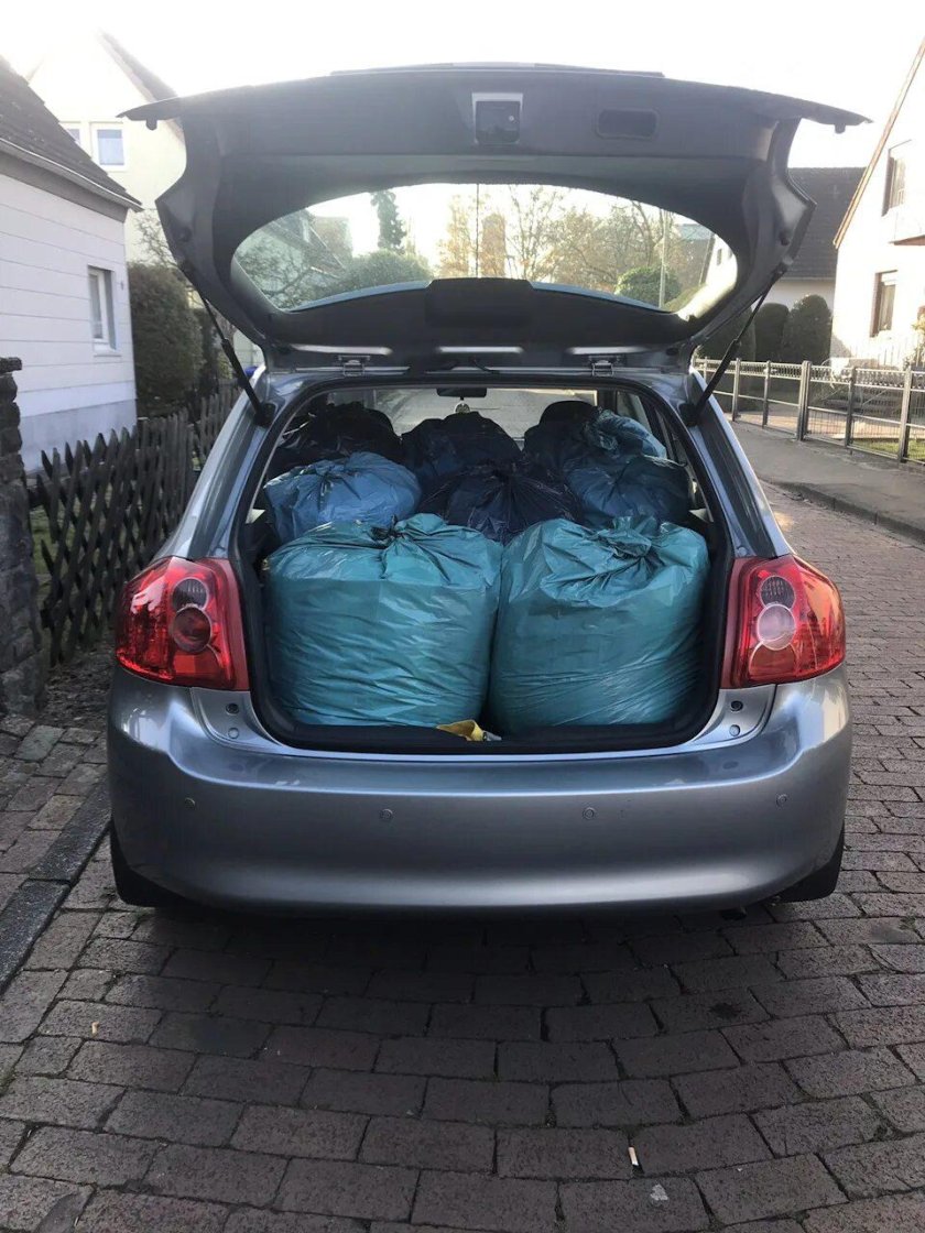 Тойота аурис 2008 багажник