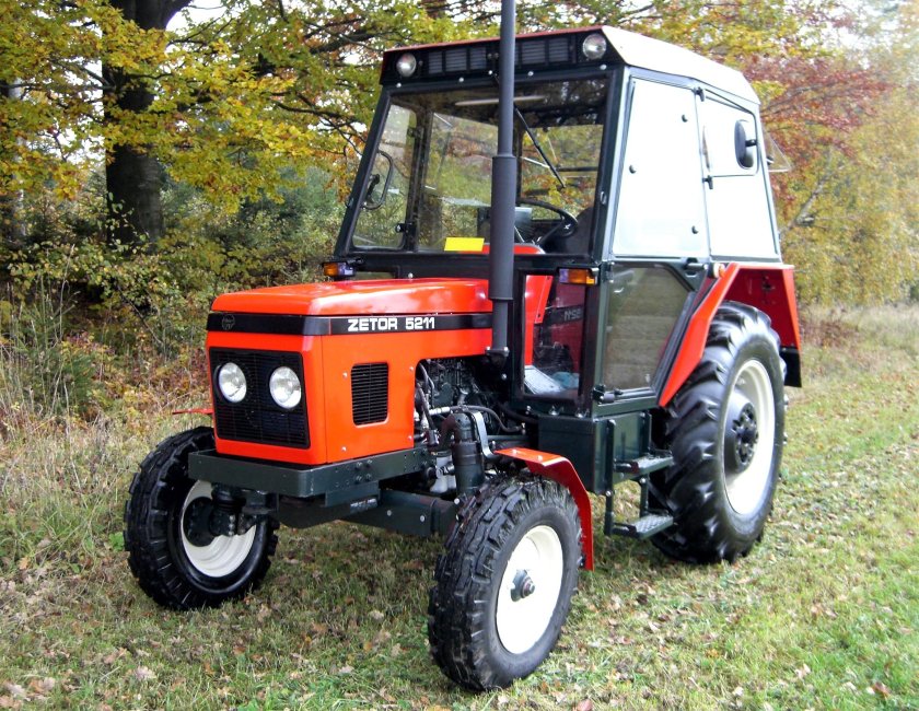 Трактор Зетор