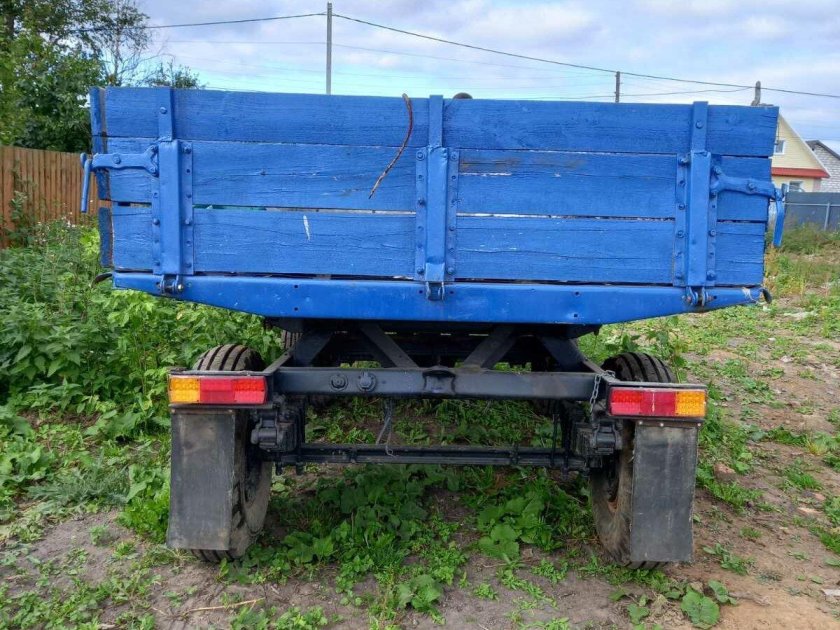 Тракторный прицеп 2 птс 4