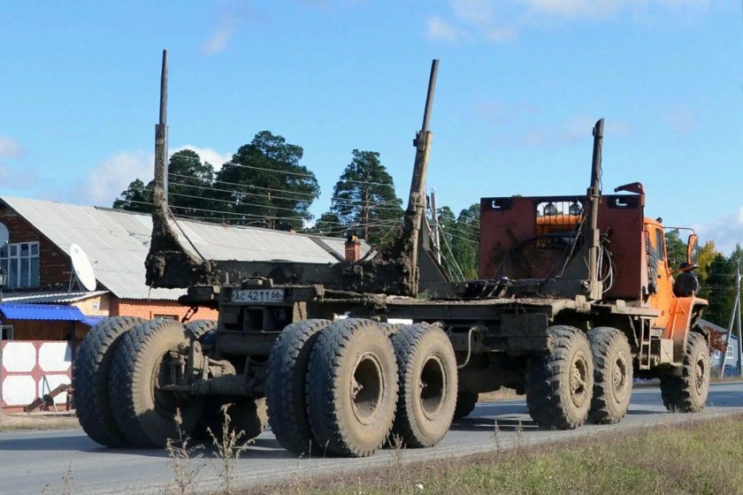 Прицеп роспуск лесовозный 6377а4