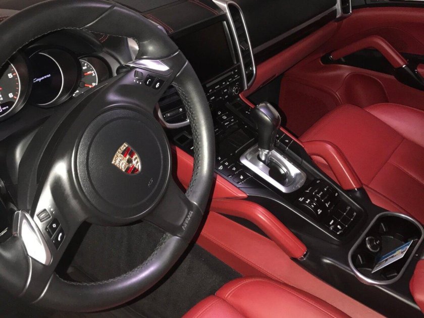 Mercedes AMG 63 GTS салон