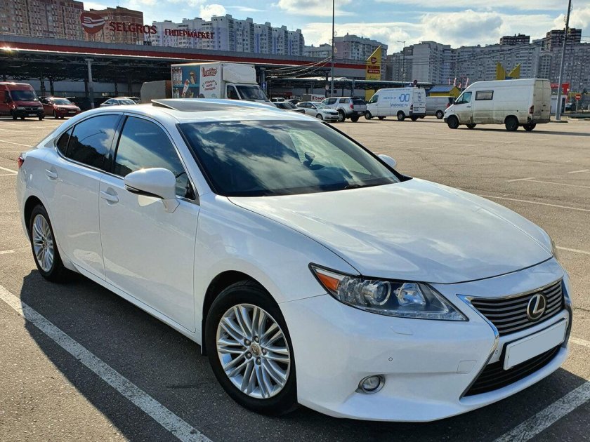 Лексус ес 250 2014