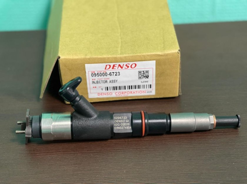 Топливная форсунка 5296723 Denso