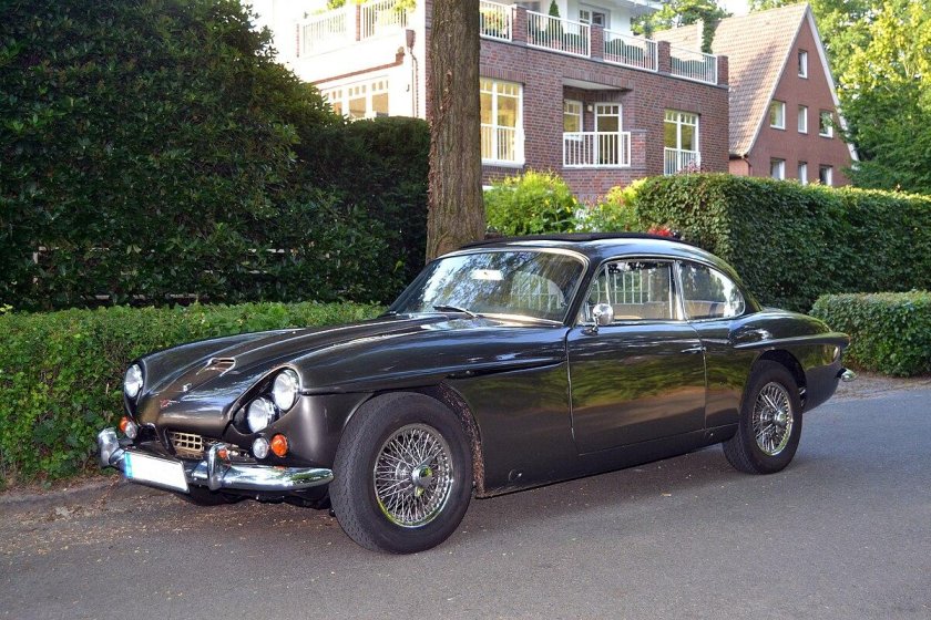 Jensen автомобиль