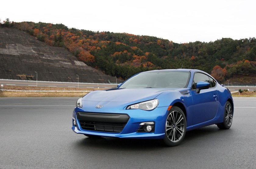Субару брз 2013