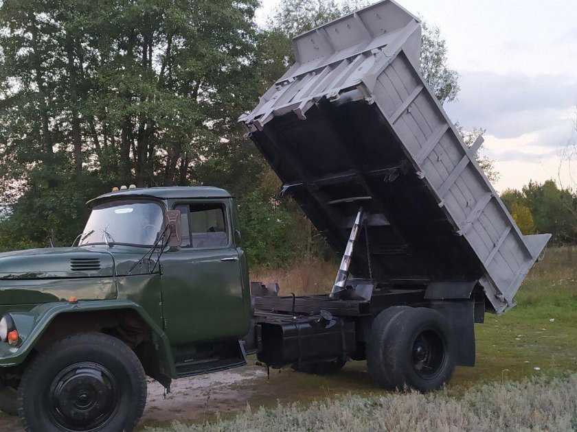 Зил самосвал