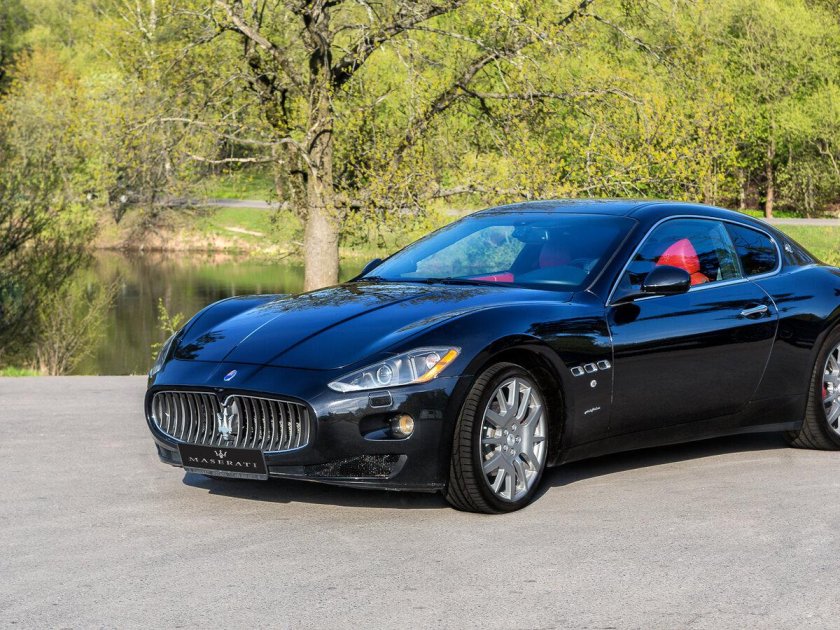 Мазерати купе 2007