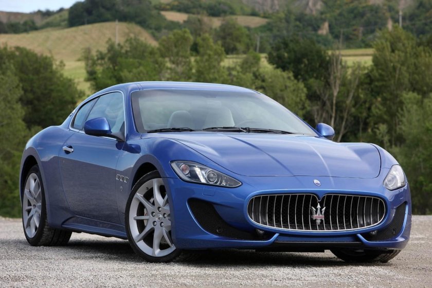 Мазерати двухдверная