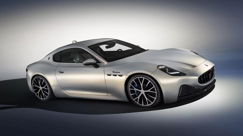 Мазерати gran turismo 2023