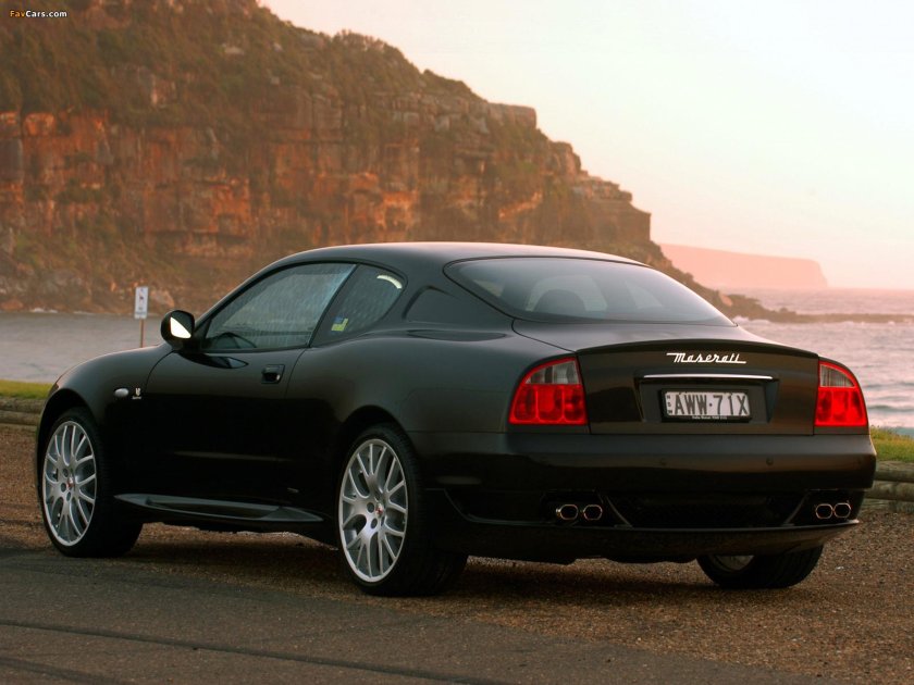 Мазерати купе 2004