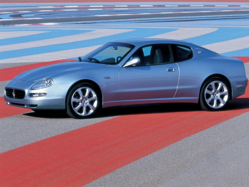 Maserati Coupe 2004