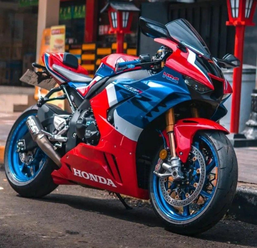 Honda cbr 1000 rr r fireblade