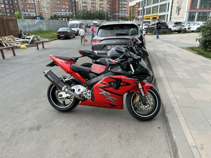 Honda cbr 954rr fireblade