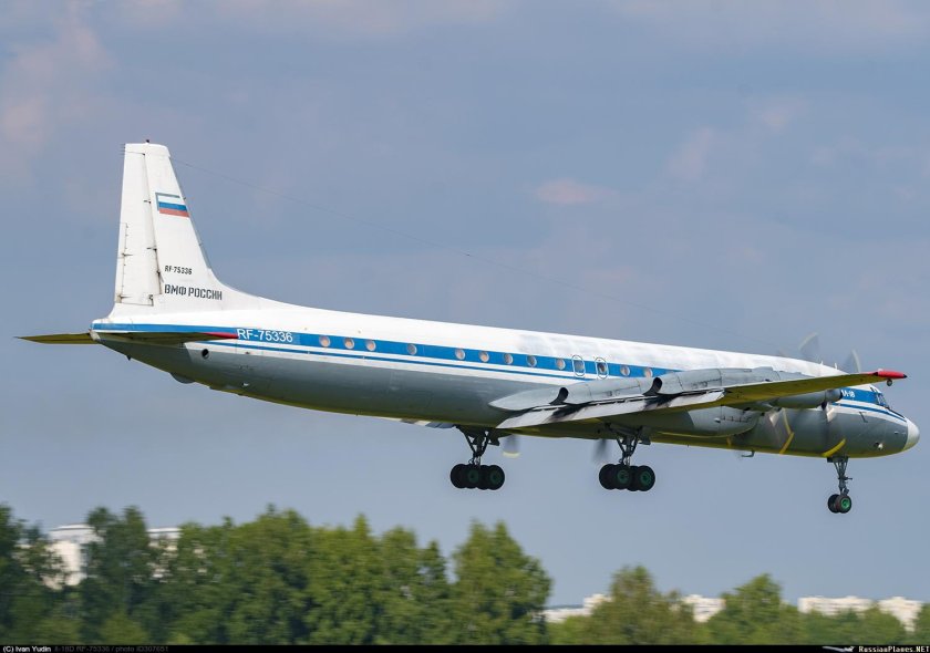 Ил 18 пассажирский самолёт