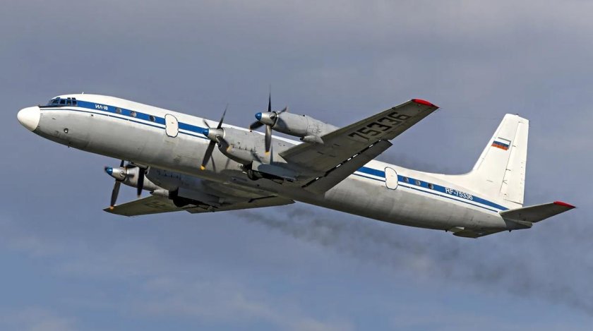 Ил-18 пассажирский самолёт